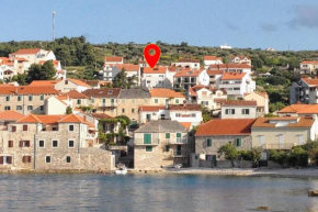 Apartments with a parking space Postira, Brac - 21203